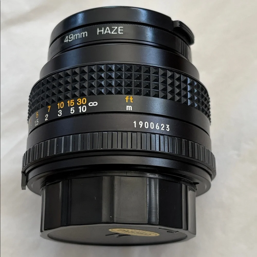 Sakar for Minolta 28mm f/2.8 Wide-Angle Lens